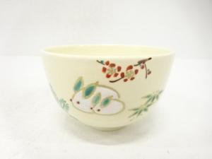 前田宝泉造　金彩色絵　兎　茶碗